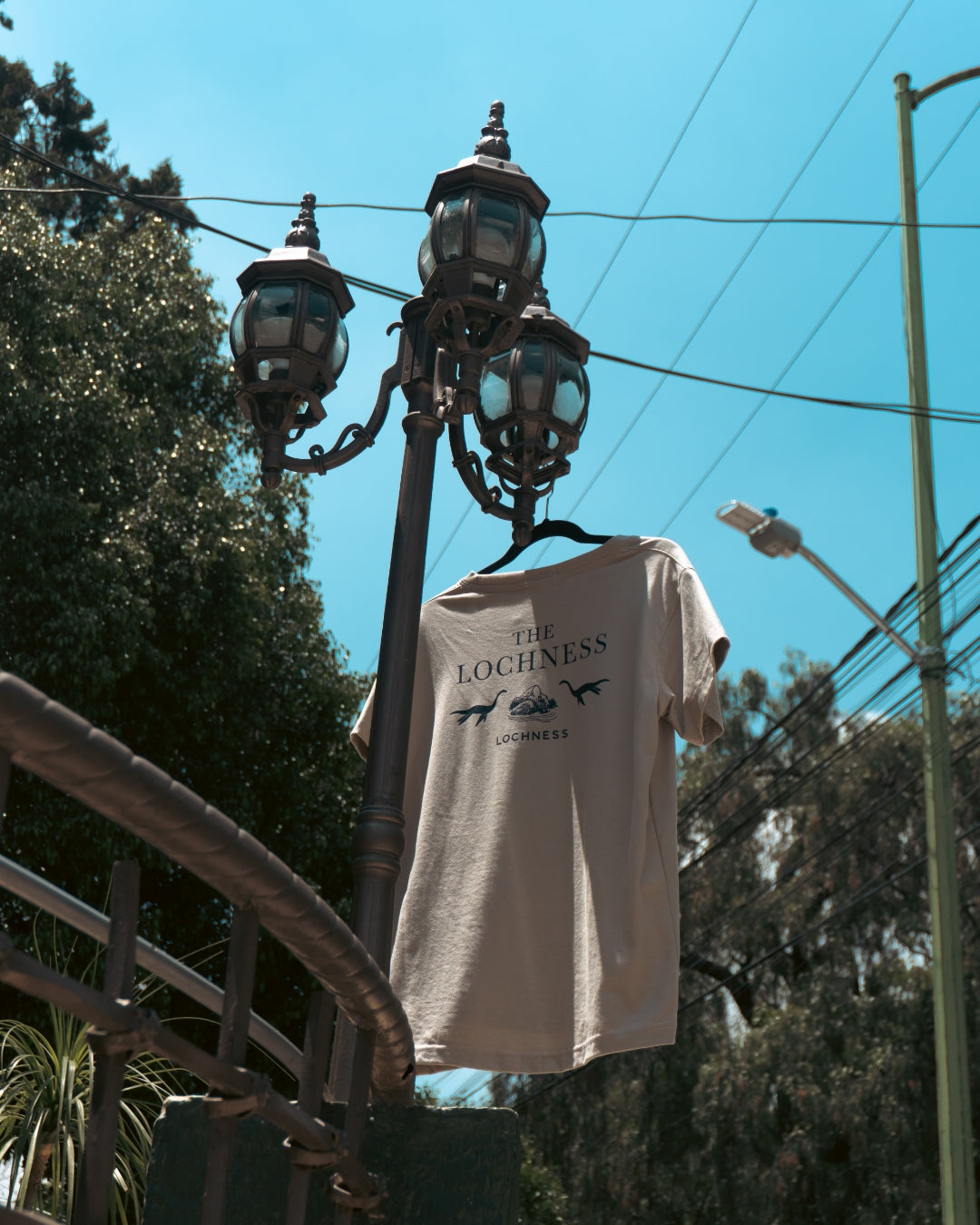 Camiseta de Manga Corta THE LOCHNESS