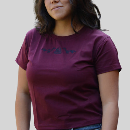 T-Shirt Bordado Nessie/Rocas Mujer Slim Fit