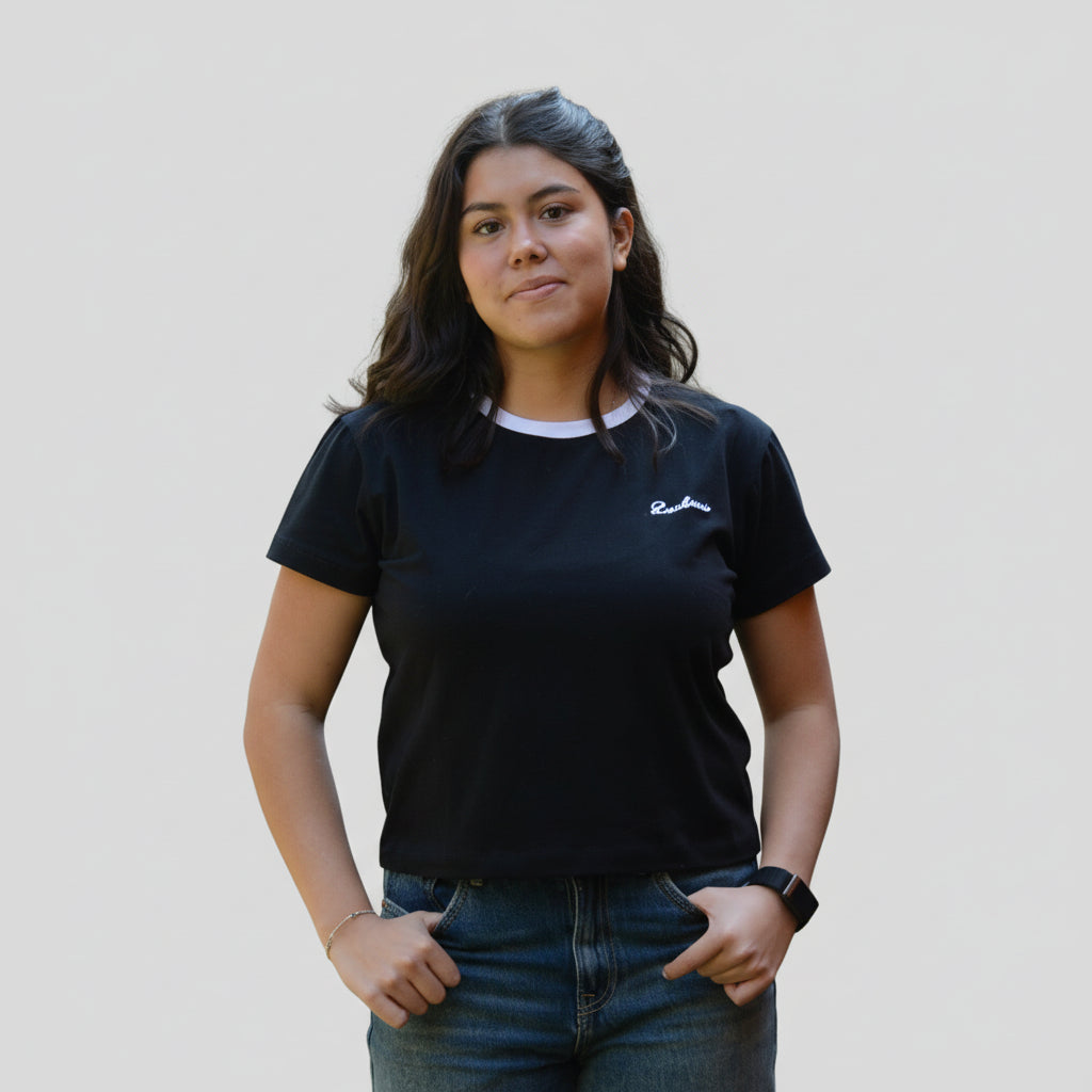 T-Shirt Bordado Lochness Mujer Slim Fit